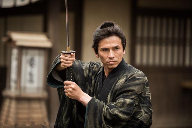 日本武士刀在它面前不堪一击:看我中华名剑争锋天下谁与敌?