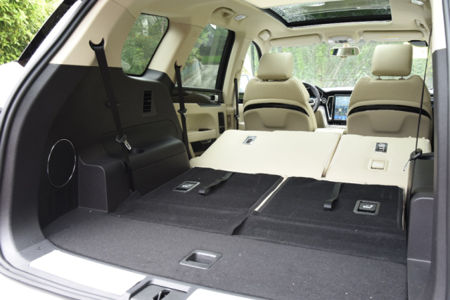 全国首试众泰t800,原创设计,配置惊人,第三排座椅不是鸡肋