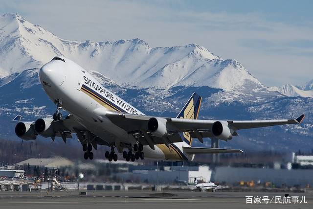 新加坡航空波音747飞机