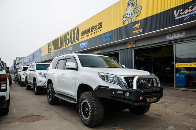 三辆丰田普拉多一起来改看看他们改完是啥样