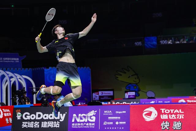 石宇奇vs林丹:世锦赛男单内战要靠心态争夺八强!