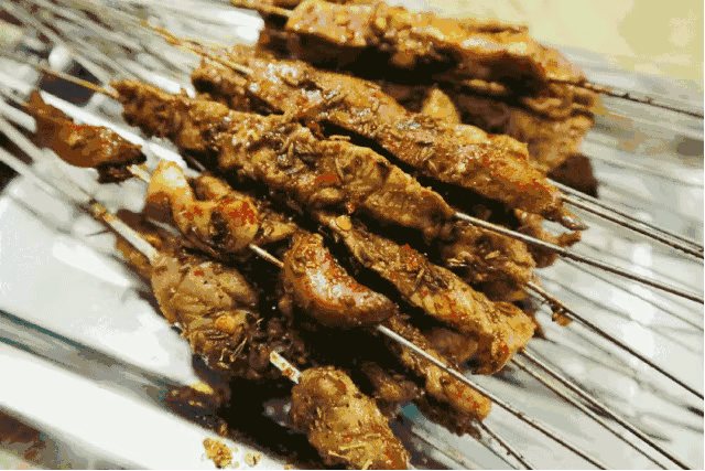有一种西安美食叫烤肉,走额带你喋走