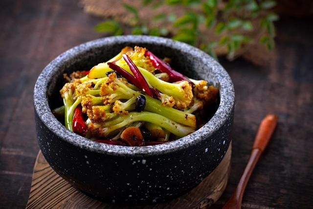 豉香花菜光看就很下饭的家常菜做法简单吃起来比肉还香