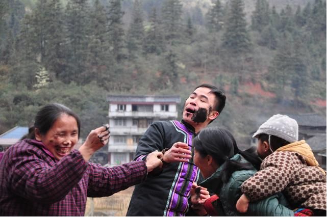 贵州黔东南|哭哭笑笑闹闹的婚礼习俗