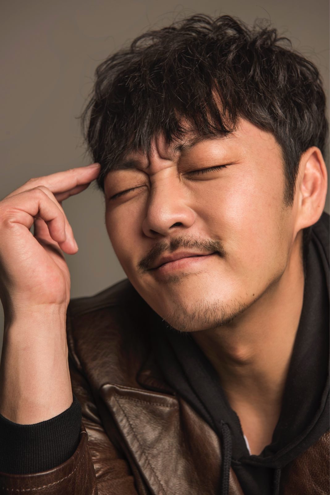 赵达故事贩卖机获神秘超能力上演城市怪诞下的爱情