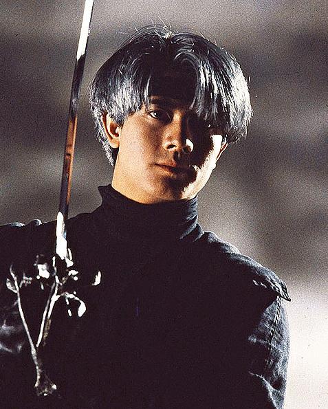 郭富城25岁旧照重见天日真的像漫画走出来里走出来的美男子