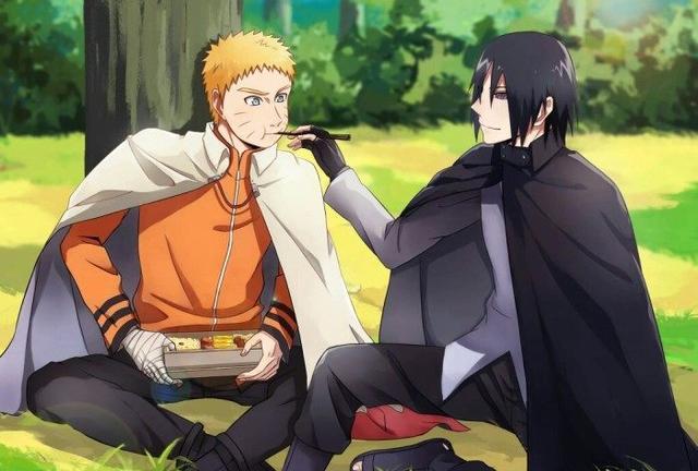 她给鸣人喂饭主要还是因为卡卡西,当时鸣人,佐助,小樱三人一组参加