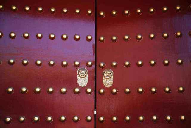 故宫大门上的门钉暗藏玄机,绝不是摆设那么简单