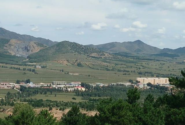 青龙山多彩魅力小镇