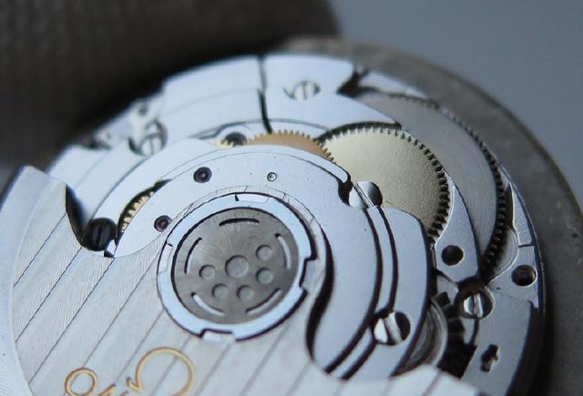 mk厂欧米茄海马300拆解评测!