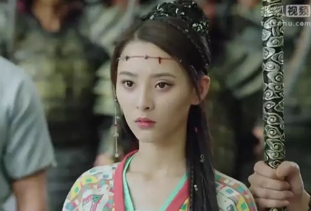 记得《扶摇》出尽洋相的高普若吗?曾被封北影最美考生!