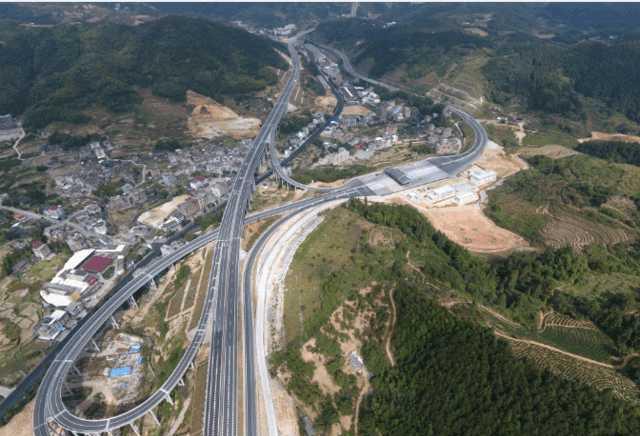 福建一高速公路通车,该市突破600公里高速大关|安溪|德化|国宝_新浪
