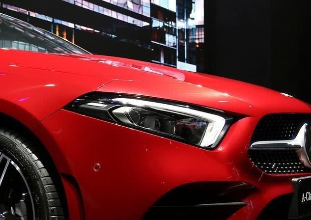 奔驰放大招,新车比传祺GA8还便宜,油耗一公里