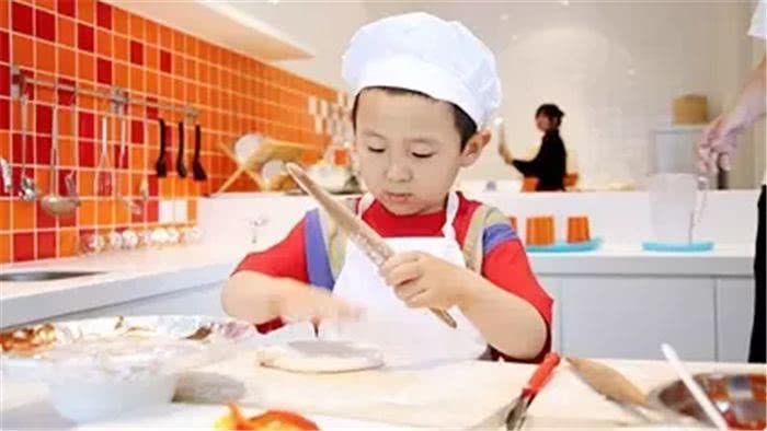 外国网友评论:为什么中国年轻人很少会做饭,中