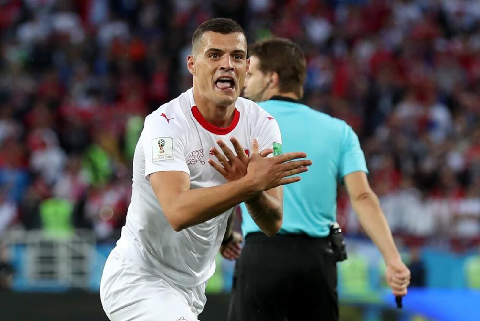 博天堂娱乐真人:著名足球解说暴怒: 恶心! 裁判