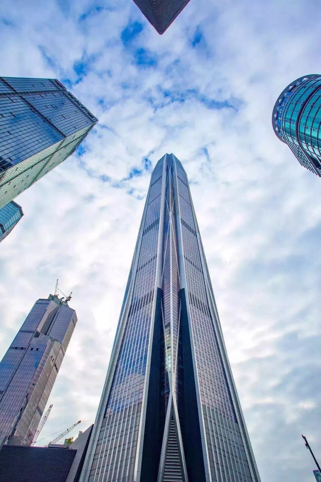 作为凝聚匠心打造的世界级建筑地标,深圳平安金融中心拥有先进的设计