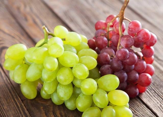 现在的这个季节也是很多水果都已经上市的季节,各种各样的水果也都