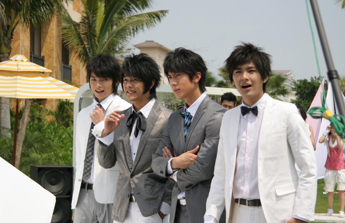 你们还记得曾经的飞轮海这个组合吗?还记得炎亚纶吗?