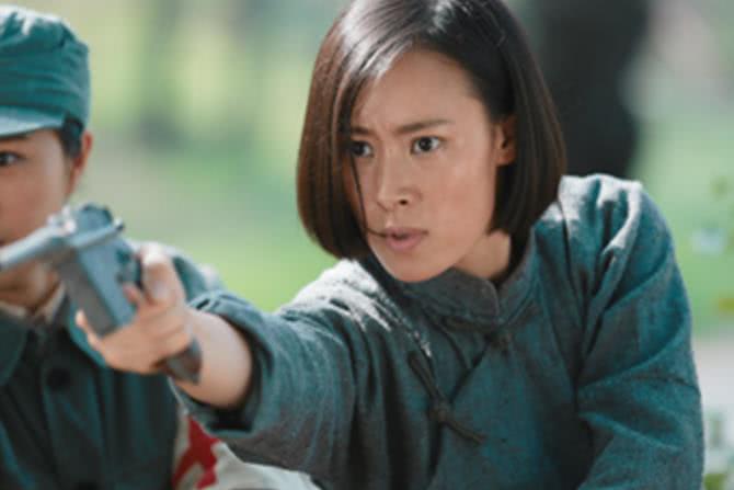 掩护战友突围,她怀孕3个月被日军包围,战至最后饮弹自尽|李林|抗日|日