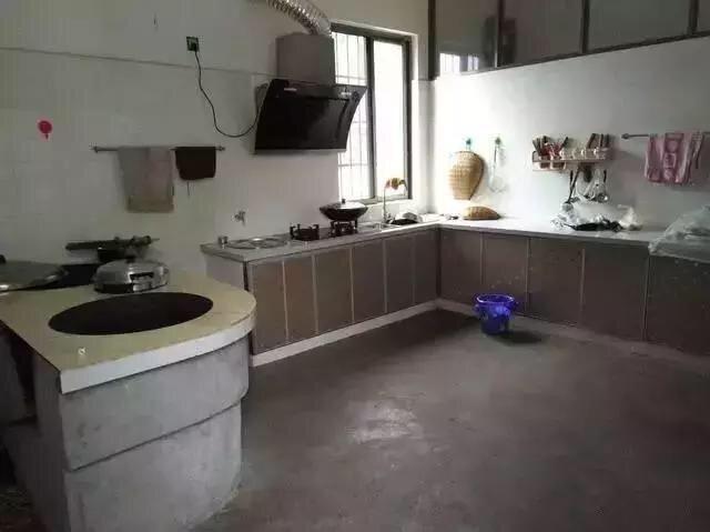 婚前头一次去老公农村老家被婆婆装的婚房吓到了特别是厨房