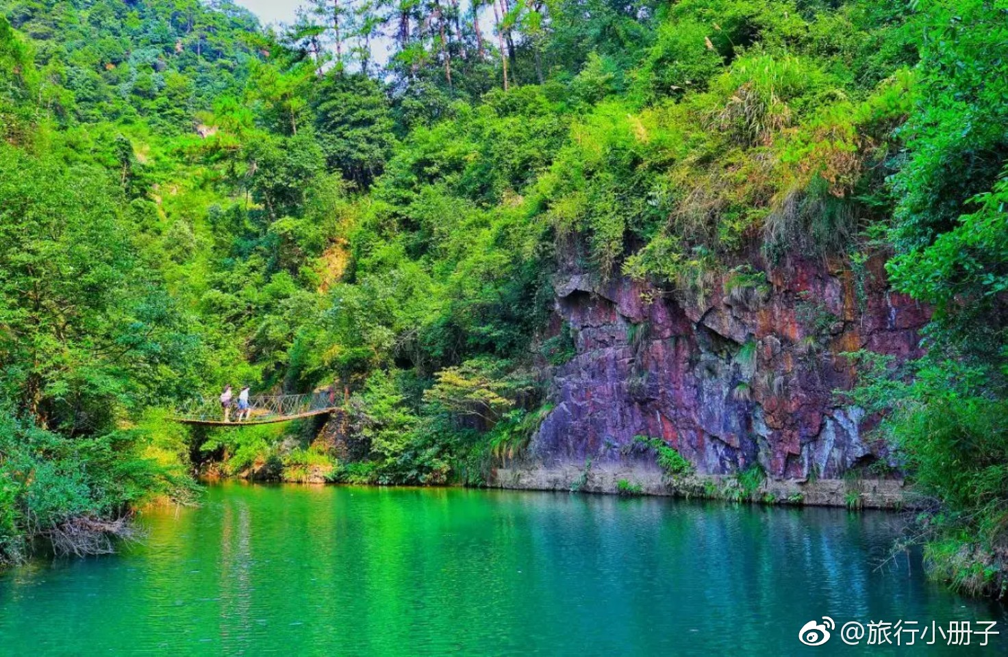 桐庐,风景自是不必多说,青山秀水,你想要的依山傍水,这里都有