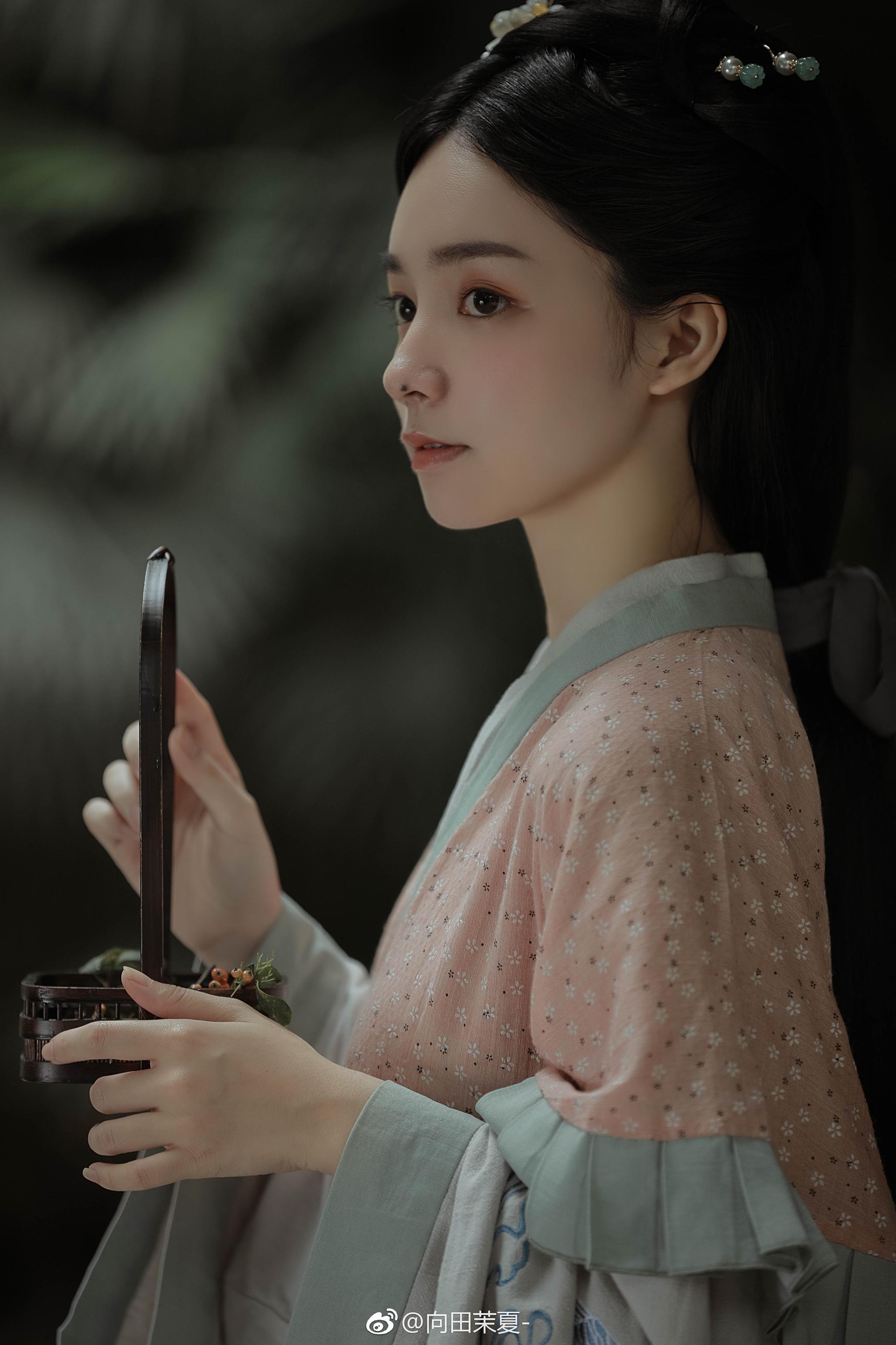 后来十载,青古河畔,再无人可期. 摄影/@向田茉夏- 出镜/@猫夏小卡