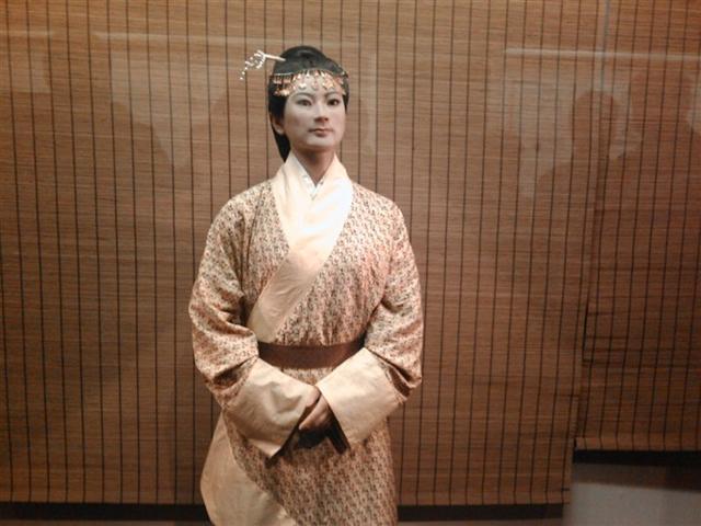 辛追夫人究竟是谁的夫人:刘邦还是韩信