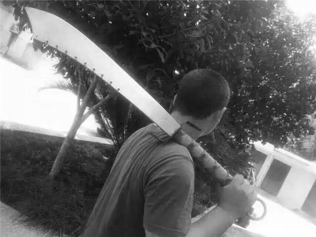 刀背带环,中国古代1种战刀很怪,其实暗藏玄机!