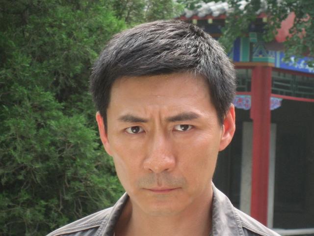 身患癌症,坚持与丈夫离婚,瞒了丈夫女儿9年,老同学许晴泪崩!