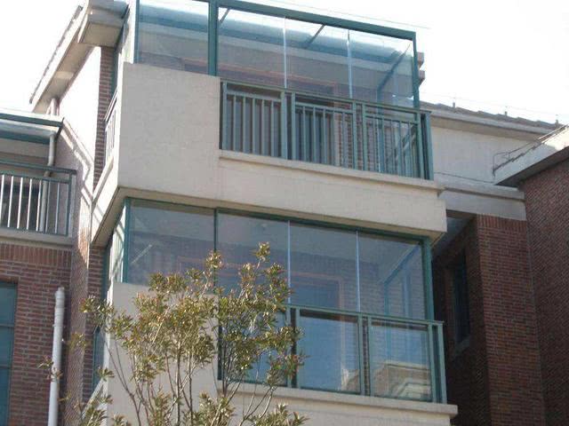 原来封阳台还可以用这种窗户,视野好又美观