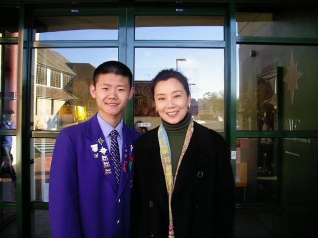 如今,宿宁馨已经成长为一名在澳大利亚拥有一定知名度的萨克斯管演奏