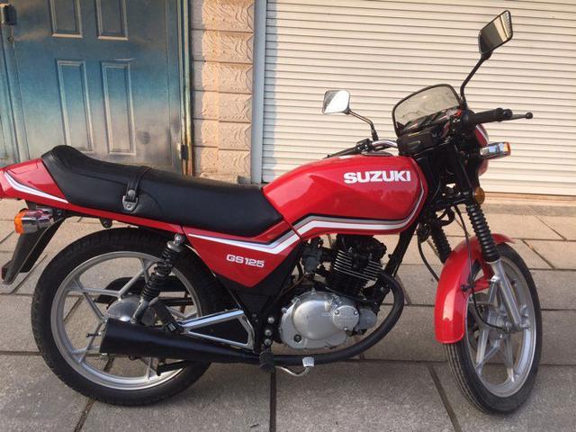 93年的铃木王,全新0公里,市面罕见,车友5万元淘到两台