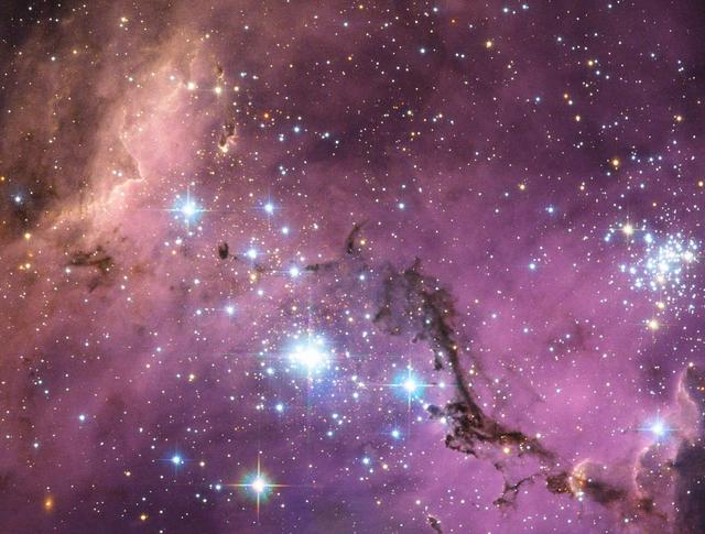 科学家最新发现:真空并不空,里面充斥着大量神秘物质!
