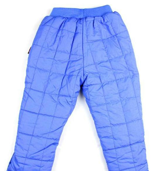 包括婴儿的包脚款式,儿童的簸箕裤,成人的修身松紧带棉裤和老人的分