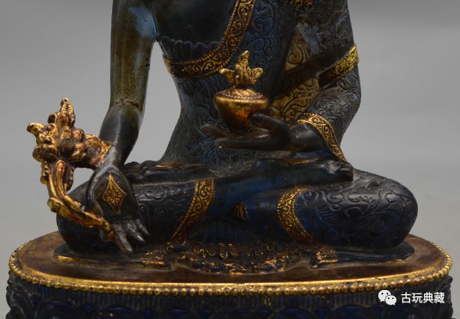 药师佛,又称药师如来 明代 琉璃鎏金药师如来佛