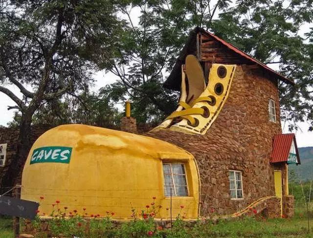 原来世界上还有这么奇特的20个建筑物