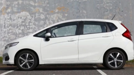 你以为看了扎克伯格那辆飞度,就能改变他的"壕"了吗?