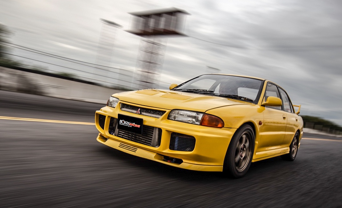 很黄很暴力 三菱evoiii爆改案例