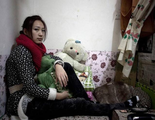 女子租房后直呼受不了邻居邻居你自己也不是什么正经人