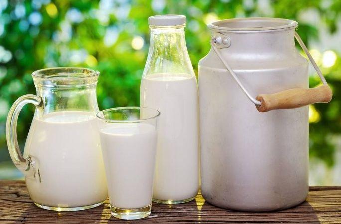 7种不能跟牛奶一起吃,7类人不适合多喝牛奶,请管住自己的嘴!