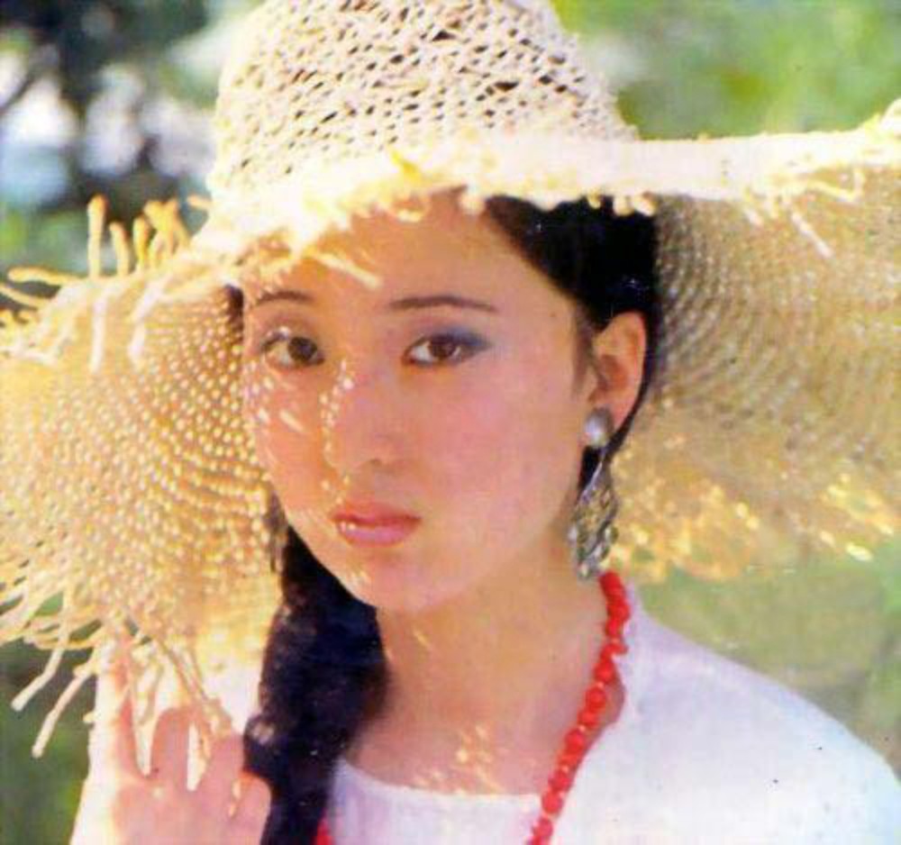 陈晓旭有种多愁善感直至纯情的美