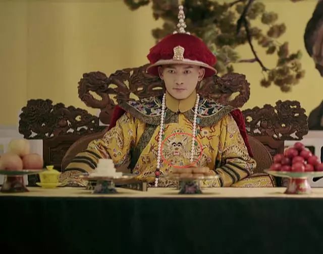 《延禧攻略》聂远龙袍龙绣被吐槽,其他皇帝的龙绣又长啥样?