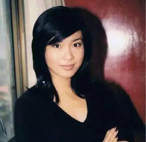 简佩筠本身花5年时辰打拼下来的公司,竟然被合作伴侣在本身不知情的