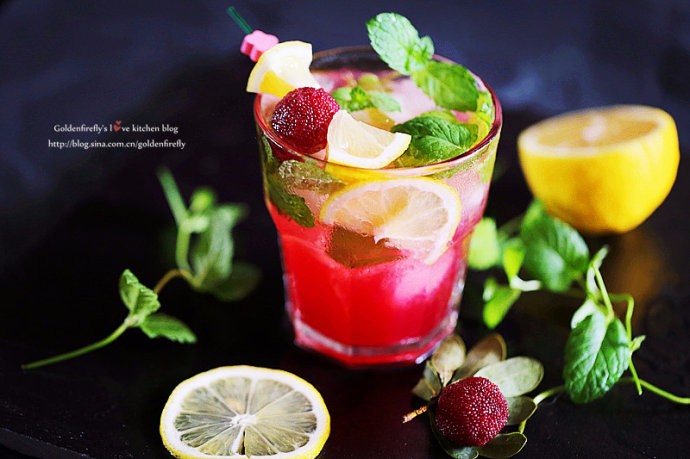 杨梅mojito冰爽鸡尾酒