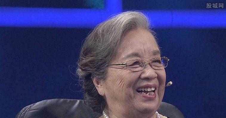 盘点那些靠演一个角色吃一辈子的明星, 全是经典|李明启|何家劲|角色