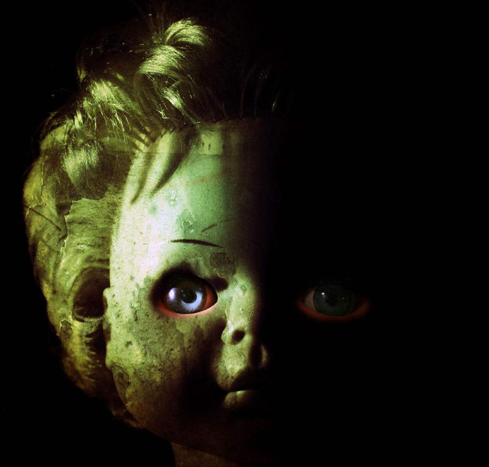 半夜睡觉床上爬来恐怖的小矮人? 网友的经历科学无法解释