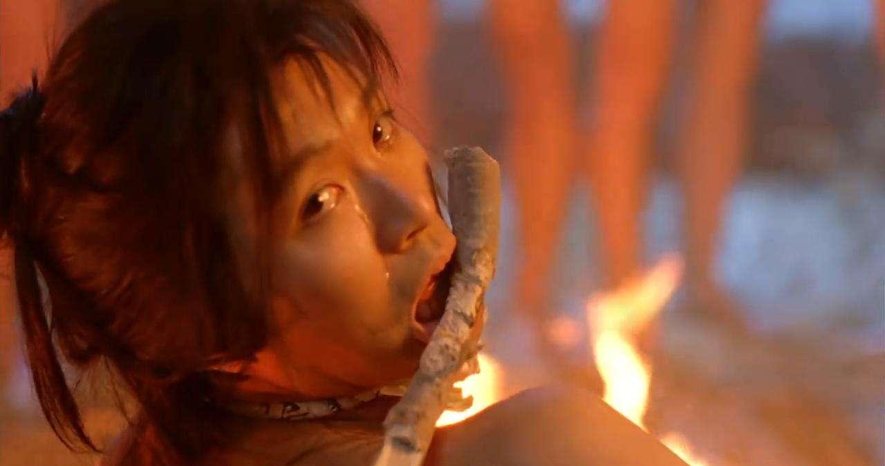 二,至尊宝裆部灭火瞬间.