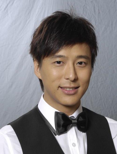 出道22年不温不火,却被称"港姐杀手",43岁娶小12岁娇妻惹人羡