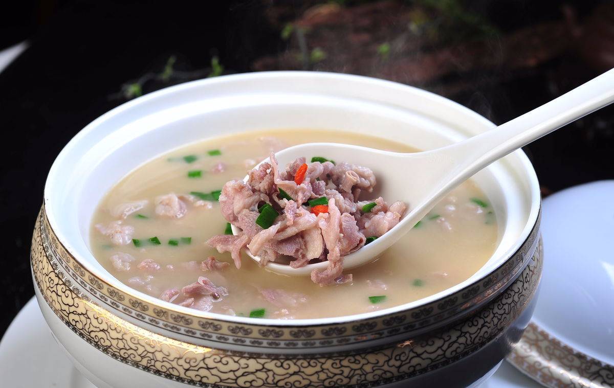 专家解析,教你3招对付颈椎病,通经活络,永不复发!