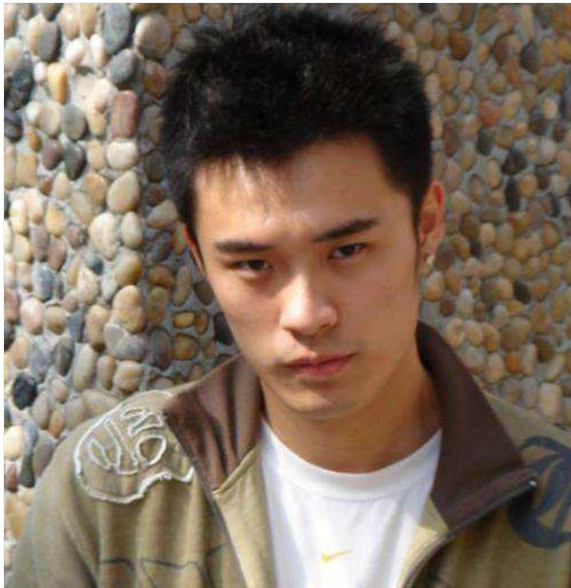 那些丑帅丑帅的男明星,年轻时却也一脸帅气,不输小鲜肉